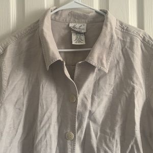 tan thick button down shirt, good for layering. size 22W/24W